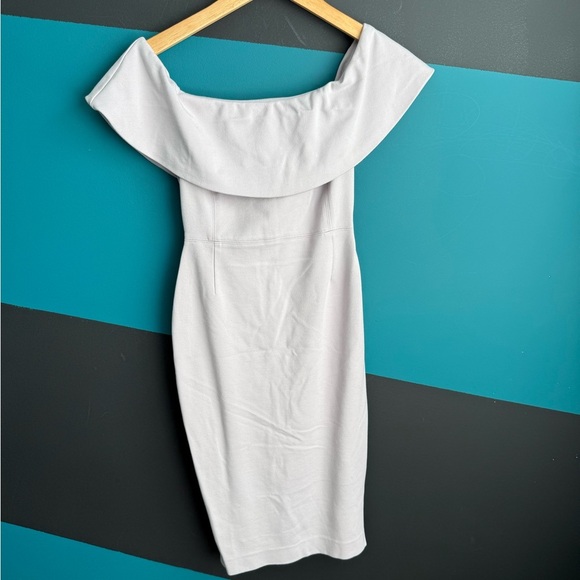 Babaton Strapless Cream Dress - Picture 2 of 10